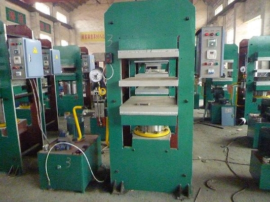 kaufen SPS-Steuerung Gummi-Vulkanisierpresse Maschine 15T Gummiplatten-Vulkanisierpresse online manufacture