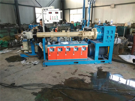 kaufen Industrielle Silikon-Extrudermaschine EPDM NBR-Extrudermaschinengummi online manufacture