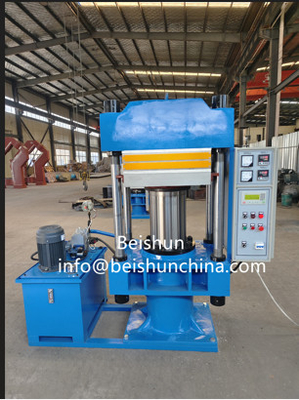kaufen Größe der Warmplatte Kleine Vierkolonnen-Flachgummiformpresse 500*500mm Druck 80 Tonnen online manufacture