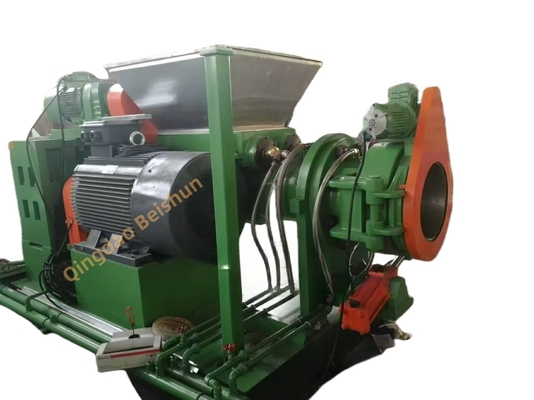 kaufen 2000 kg/Stunde Ausgabe Zwei-Schrauben-Zufuhr-Gummi-Sieber mit Kühlsystem und Schimmel-Temperatur-Regler Zwei-Roll-Kraftzufuhr online manufacture