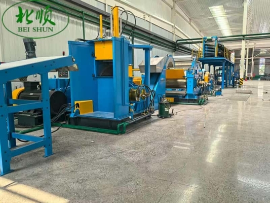 kaufen Die halbautomatische Verbundgummi-Mischlinie hat eine Produktionskapazität von 400-550 kg/h für die Gummiknetmaschine. online manufacture