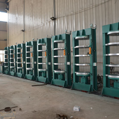 Guter Preis Motorrad-Fahrrad-Reifen-Vulkanisierungspresse Vertikale Reifenformmaschine PLC Online