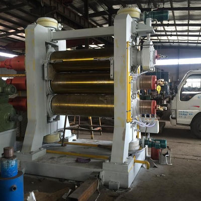 Guter Preis 200℃ Max Temperature 3 Rollenrollen-Geschwindigkeit der Kalender-Maschinen-0-20m/min Online