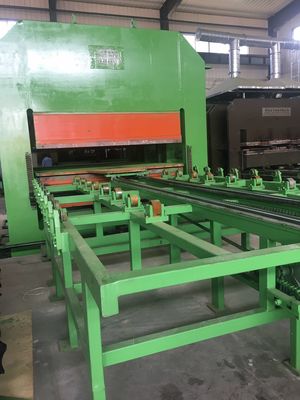 Guter Preis Gummiplatten-Vulkanisiermaschine mit 200 mm Zylinderhub Online