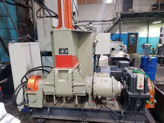 Guter Preis Plc-Steuergummikneter-Maschine mit doppelter Welle Online