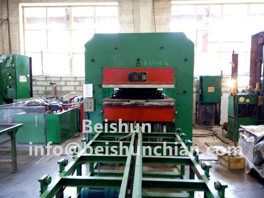 Guter Preis 1200T PLC-Steuerung Gummi-Vulkanierungspresse für die Vulkanierung von Gummi-Produkten Online