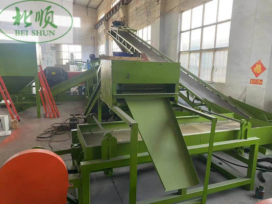 Abfallreifen-Recycling-Linie Prozess Abfallreifen oder Gummiblöcke in Gummipulver