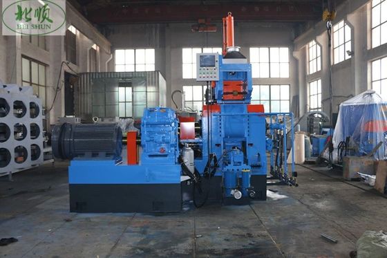 Guter Preis 110L Mischkammer Gummi-Innenmischer, durch eine obere Hilfmaschine zugeführt Online