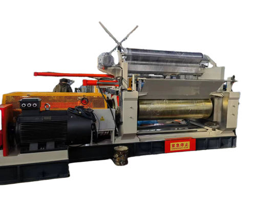 Guter Preis XK-560 Automatische Lücke-Anpassung Gummi Mischmaschine mit Lagermischer und Hydraulikbremse Online