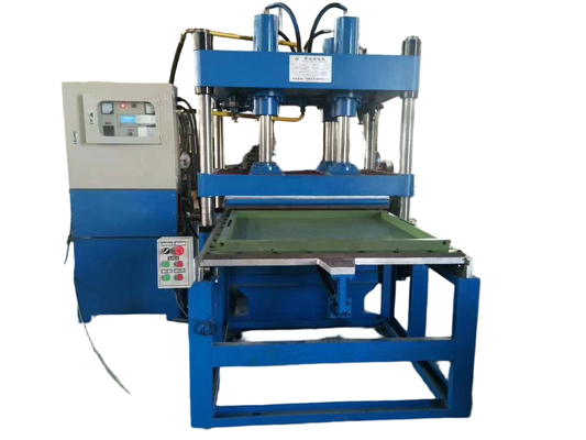 Elektrische Heizung Gummi-Floorfliesenpressmaschine / Gummi-Granulaten-Floorfliesen-Maschine